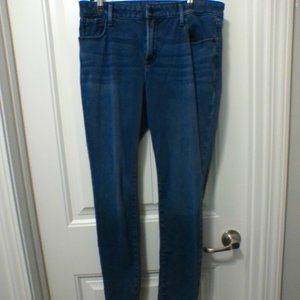 Old Navy Rockstar 24/7 Skinny Jeans